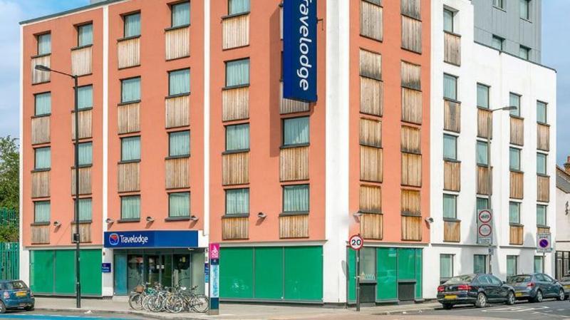 Travelodge London Balham Экстерьер фото