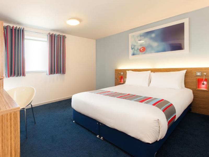 Travelodge London Balham Экстерьер фото