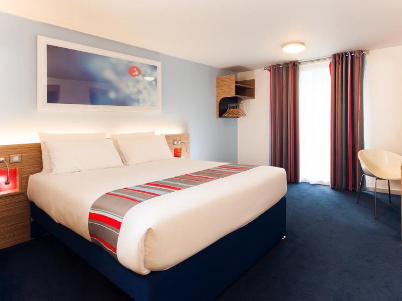 Travelodge London Balham Экстерьер фото